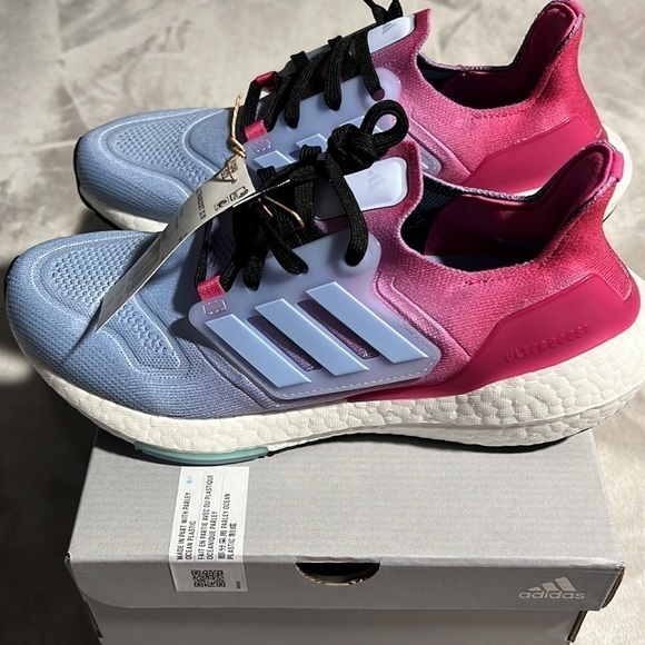 Adidas Ultraboost 22 Running Shoes size 7 Blue Lavender Fuchsia - Picture 7 of 8